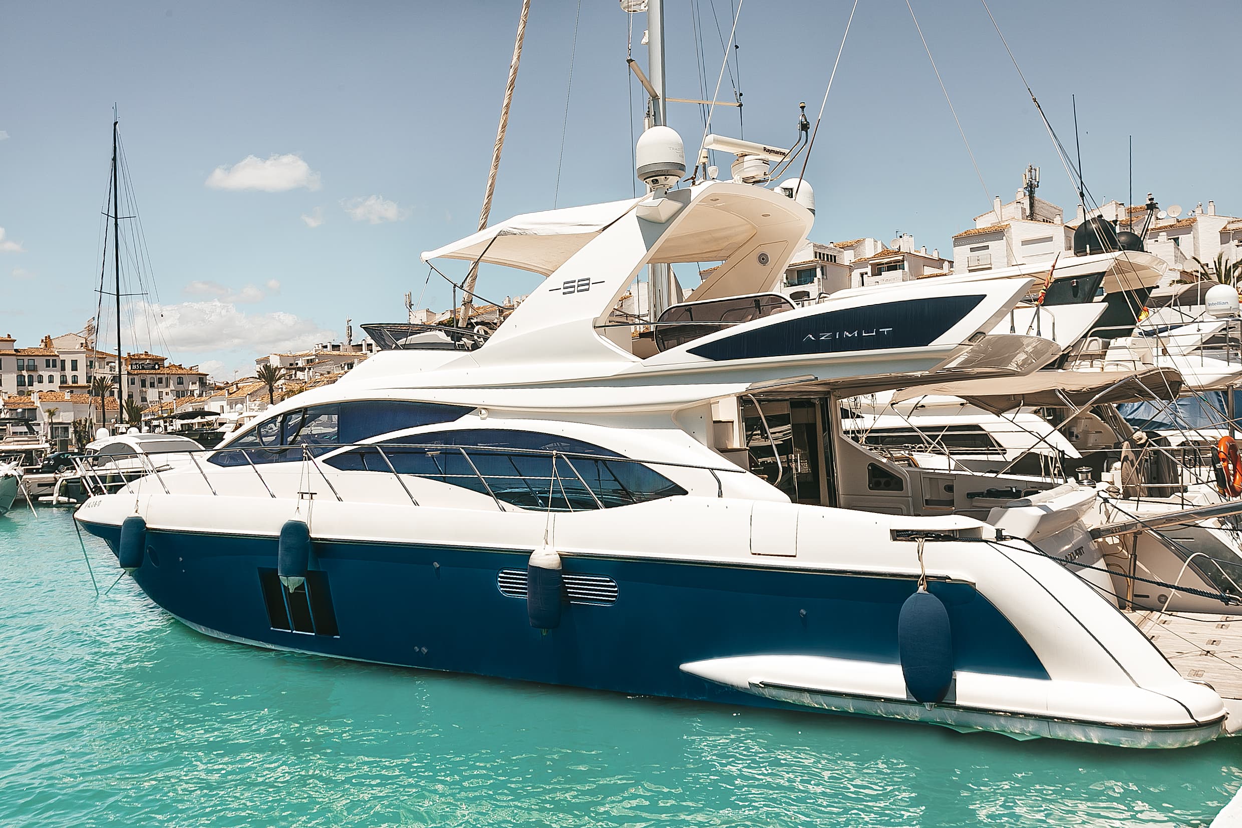 Azimut 58 Flybridge - "Lazurit"