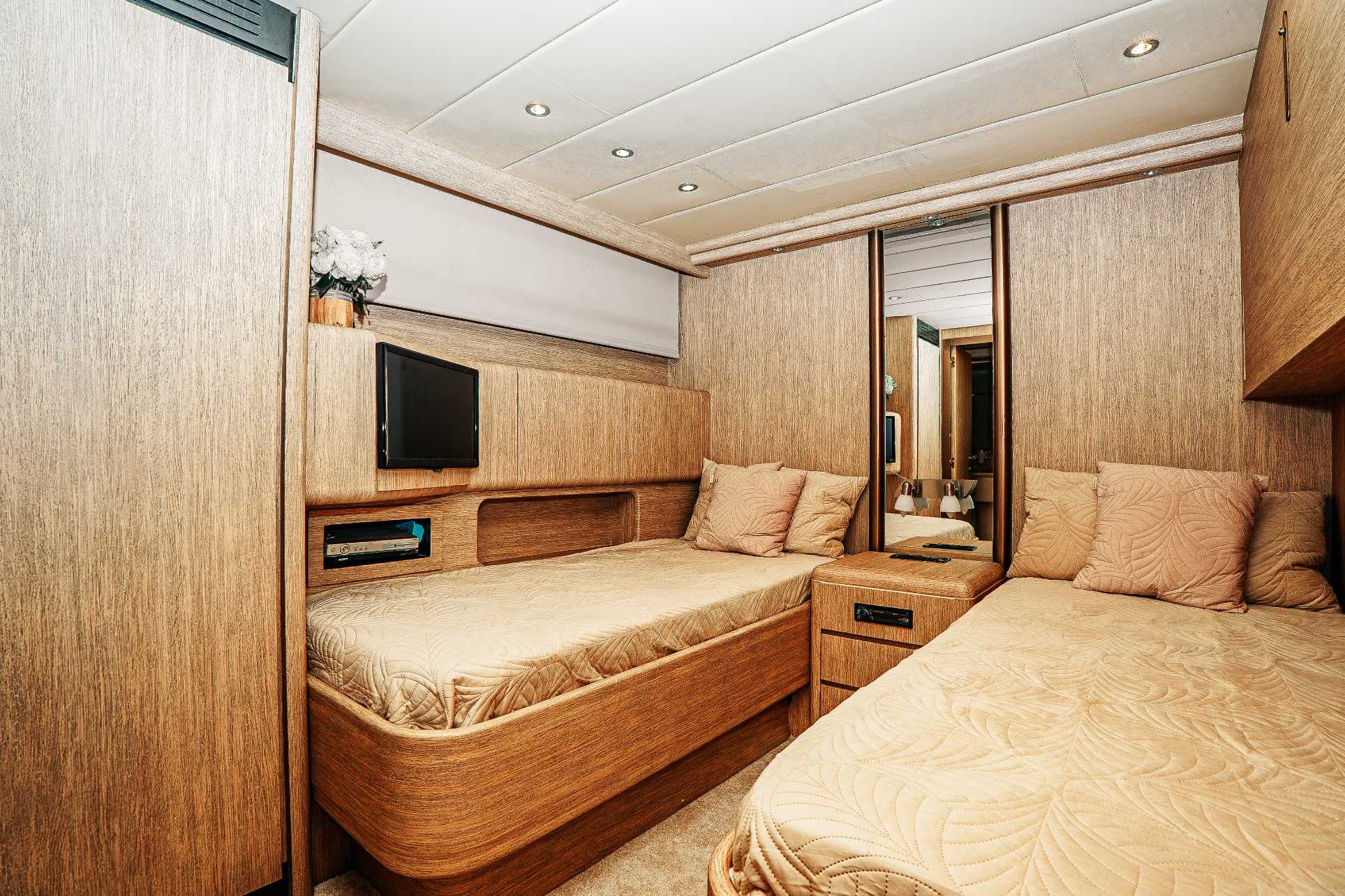 Mangusta 80 Open - "Happy Hour" — imagen 7