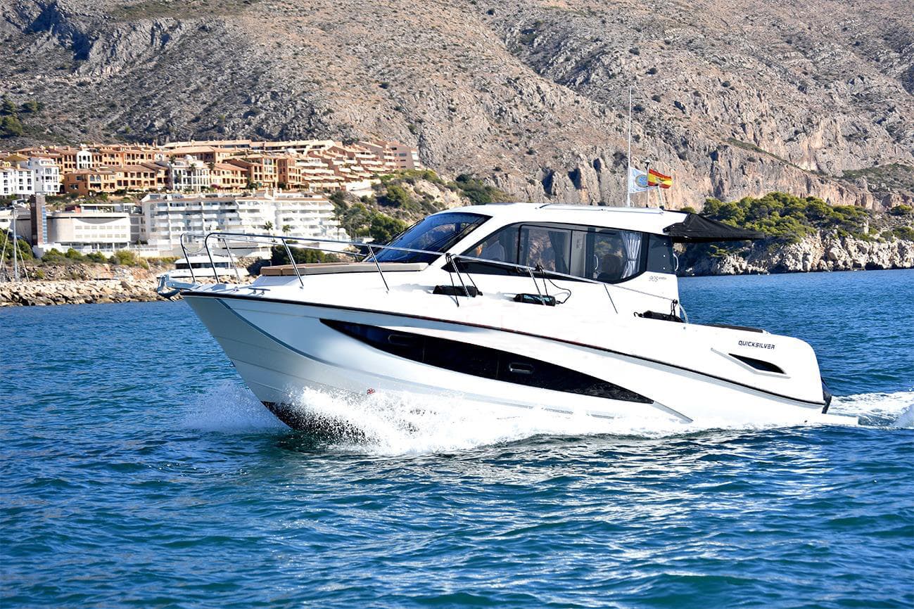 Quicksilver Activ 905 — 1