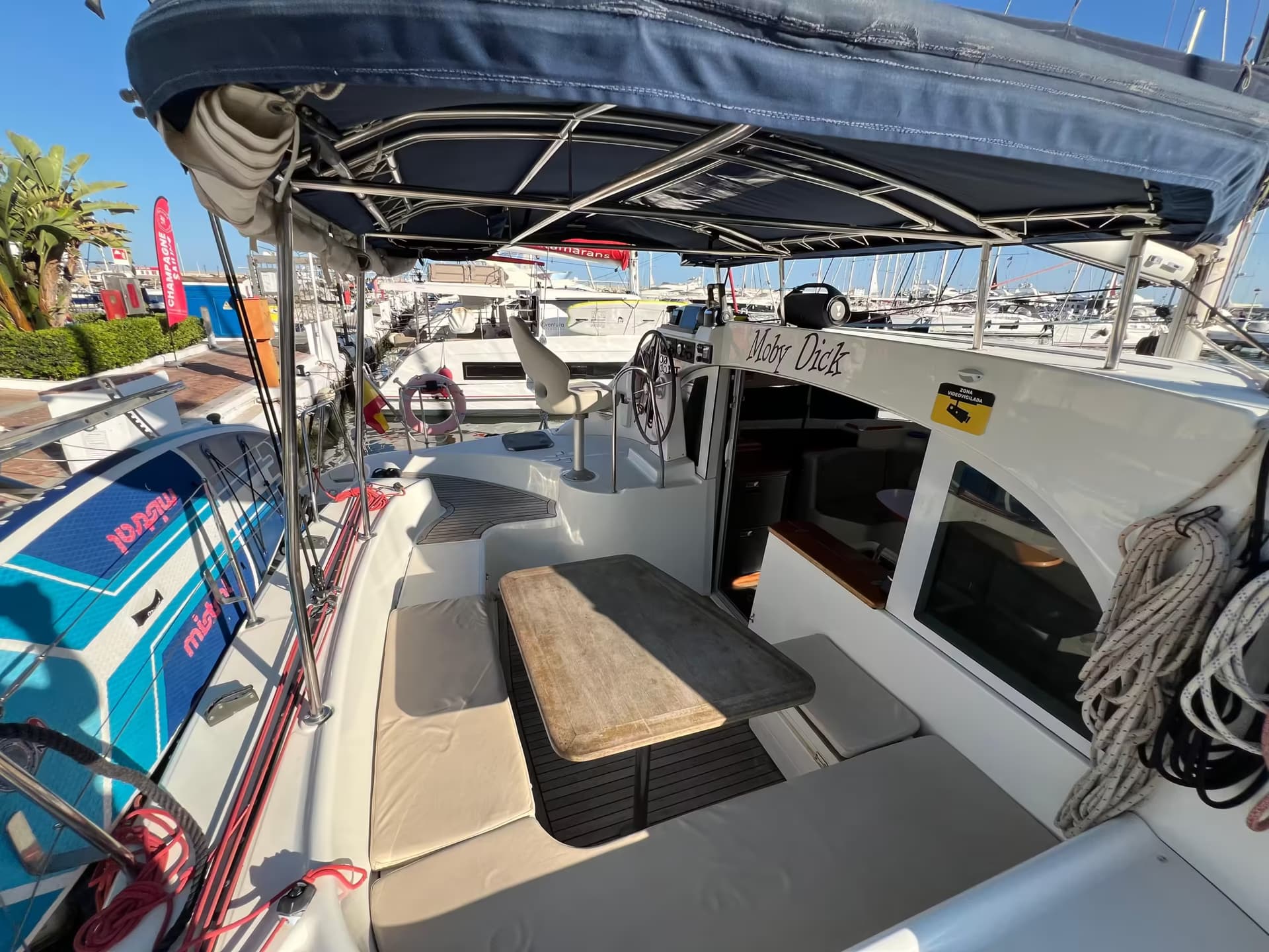 Lagoon 380 - "Mobydick" — imagen 16