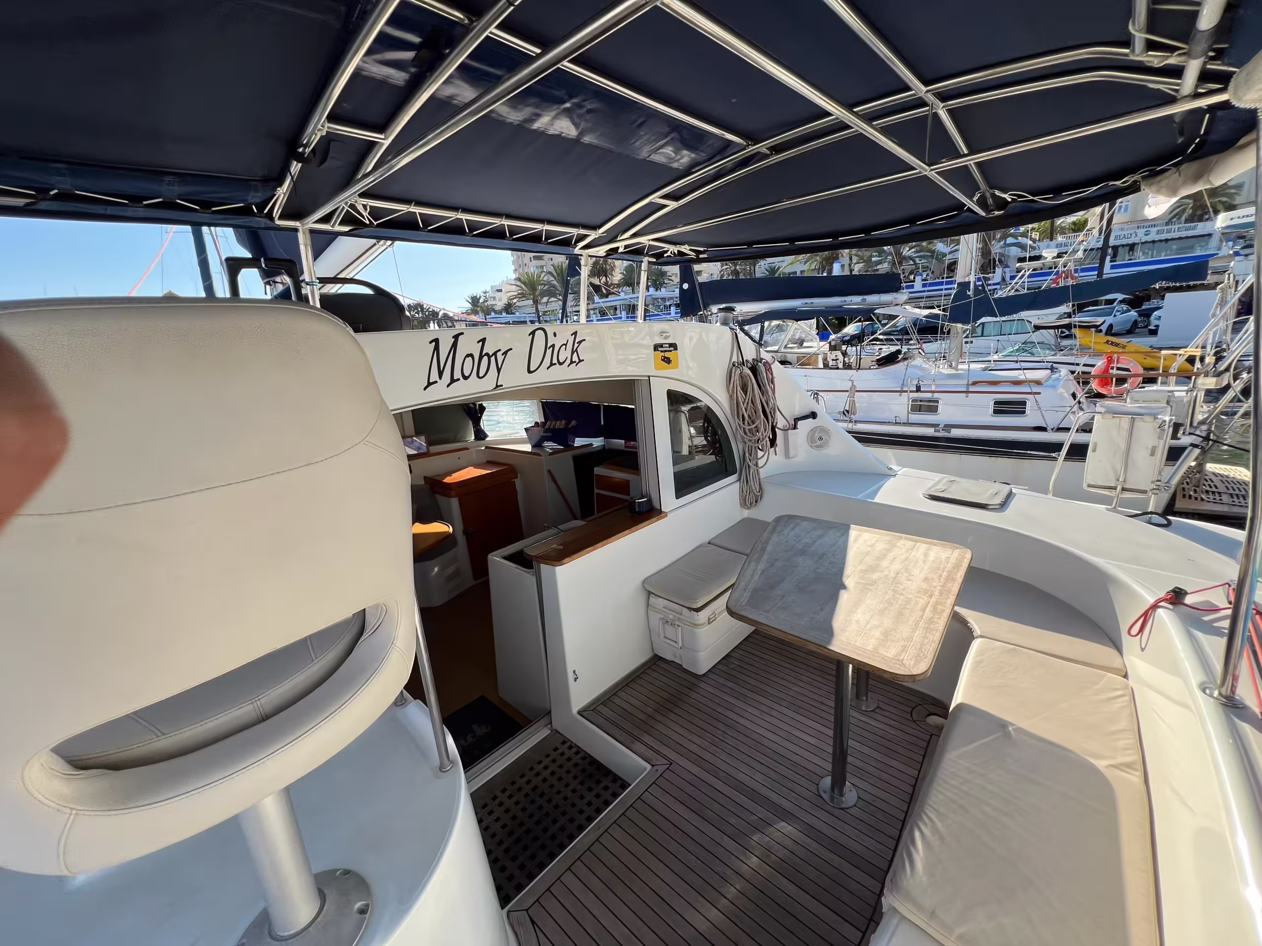 Lagoon 380 - "Mobydick" — imagen 17