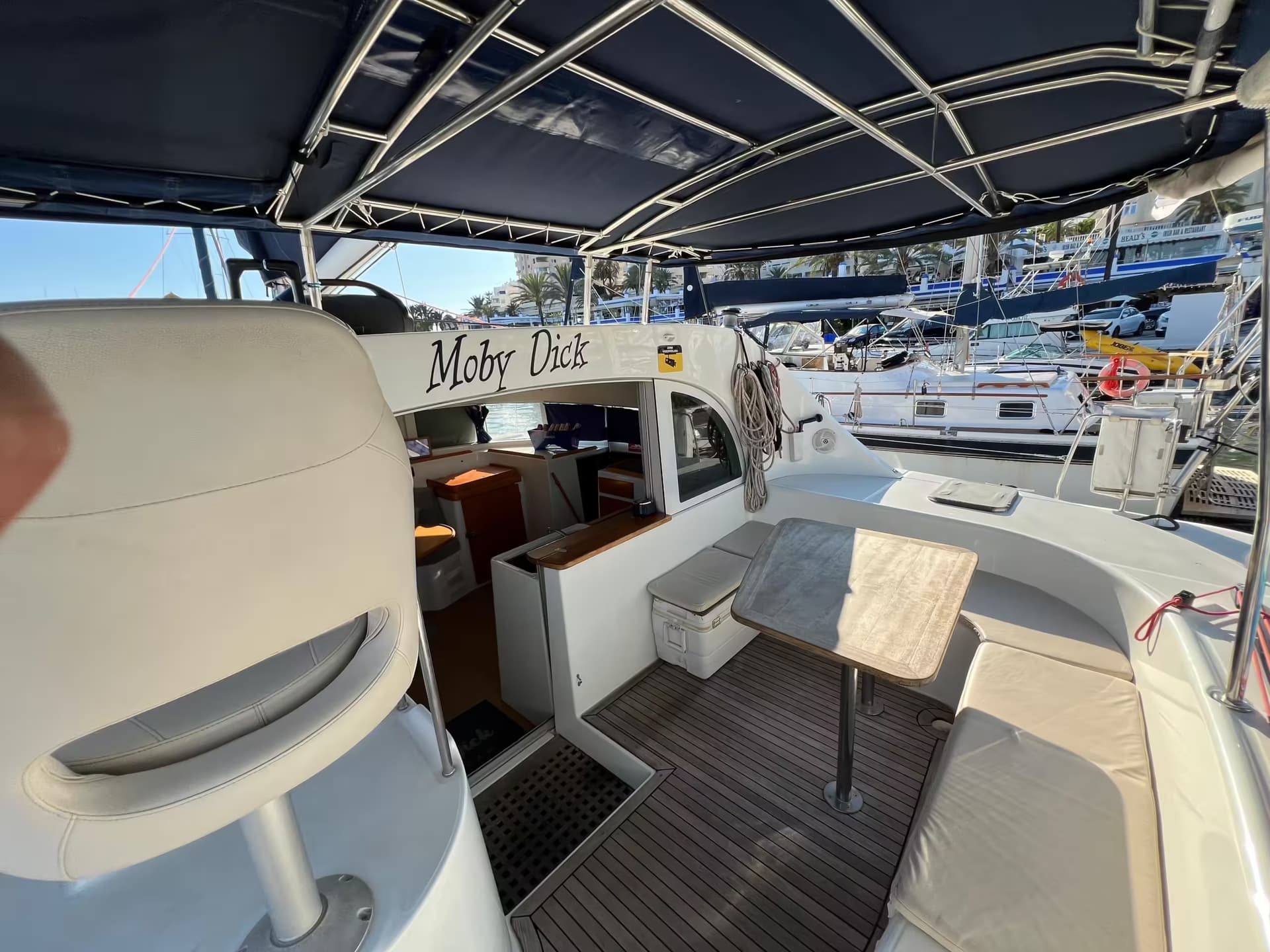 Lagoon 380 - "Mobydick" — imagen 17