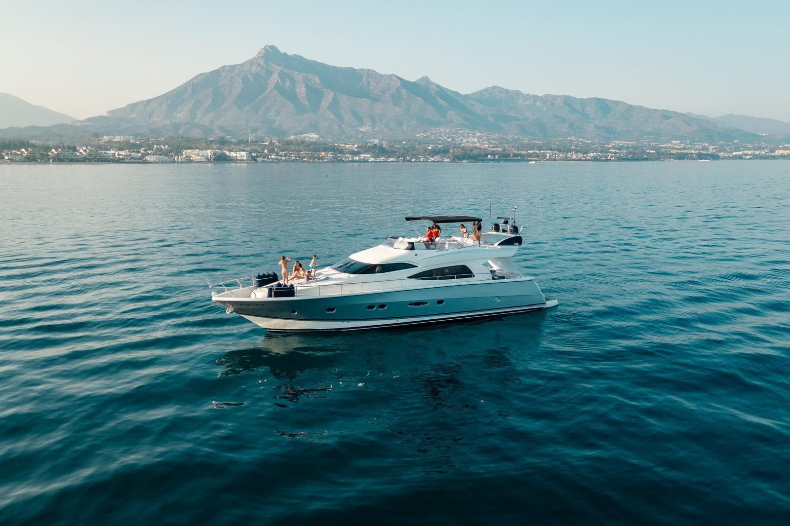 Nuvari 64 Flybridge "Avaco" — imagen 10