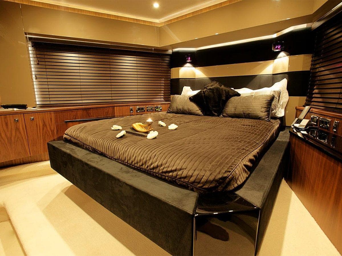 Sunseeker Predator 92 — imagen 10